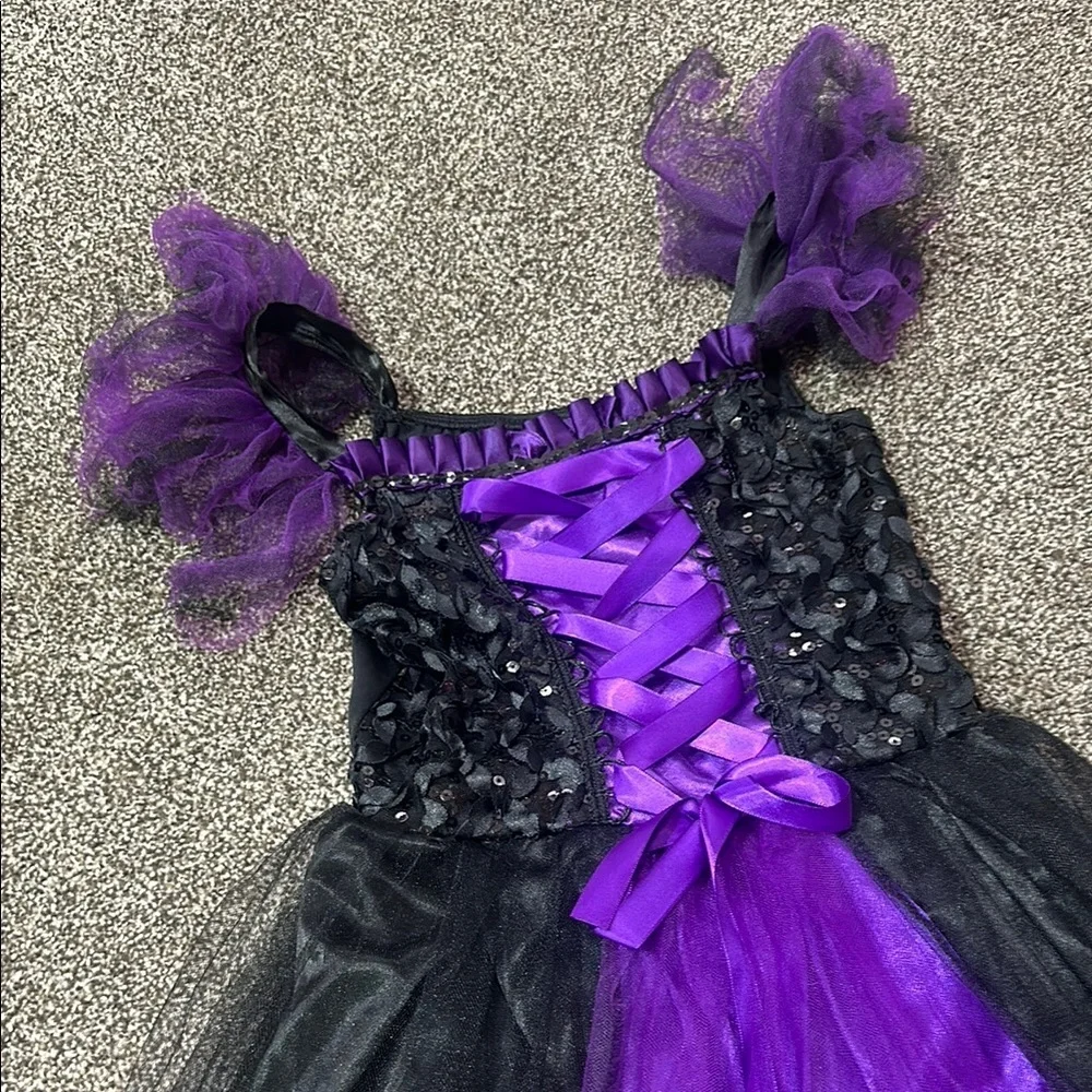 Witch costume Enchanting Purple and Black Kids Costume size 6/8